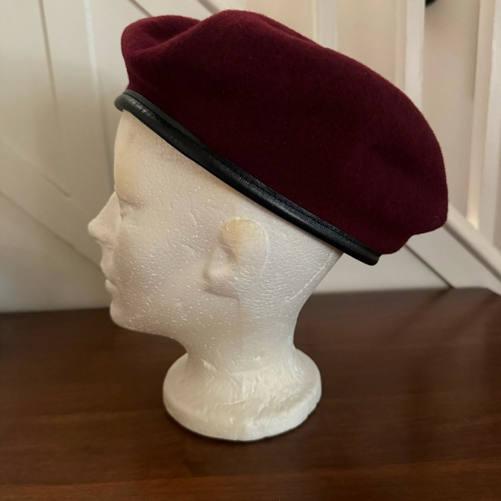 Vtg Raspberry Beret Wool Punk Rock DSCP Garrison Collection Made in USA Sz 6 7/8 - Picture 10 of 10